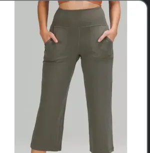 Lululemon Wide-Leg Crop Yoga Pants black thumbnail 2
