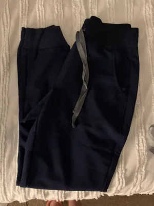 FIGS Scrub Jogger thumbnail 1