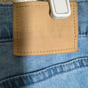 Hollister Women's Light Blue Slim Straight‎ Leg Jeans size w 29 L 30 thumbnail 2