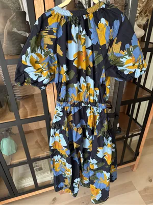 Free Assembly flora midi dress cotton short puff sleeve pockets adjustable tie thumbnail 4