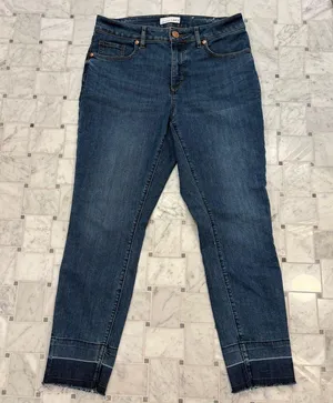 LOFT Curvy Skinny Jeans thumbnail 1