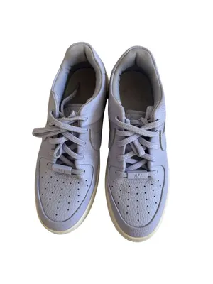 NIKE Women’s Lavender Leather Air Force 1 Sneakers Size 7 thumbnail 2