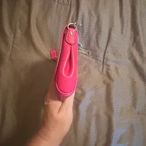 Coach Pink Leather Shoulder Bag thumbnail 6