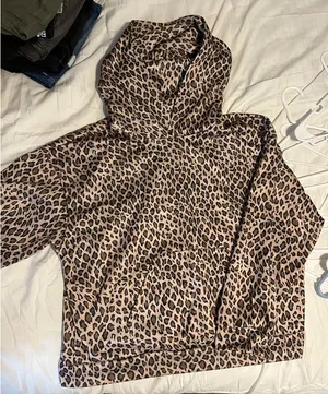 Amazon Cheetah print hoodie thumbnail 1