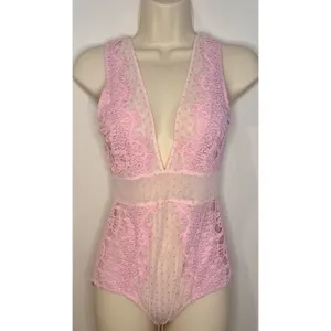 Intimately Free People "Breaking Hearts" Lace Bodysuit Pink Romantic Sz XS NWT! thumbnail 2