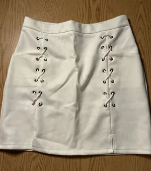New Women’s Faux Suede Skirt Stretchy Off White Size Medium/Large Waist 29” thumbnail 1