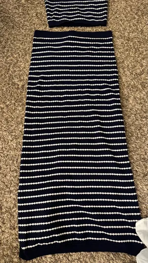 Matching set tube top and maxi skirt thumbnail 6