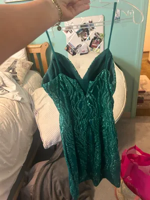 Alyce Paris Green Short Homecoming / Formal Dress thumbnail 2