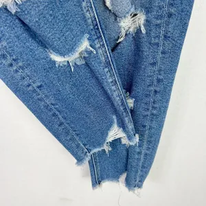 American Eagle Distressed Stretch Mom Jean Ankle Length Size 2 EUC T2586 thumbnail 4