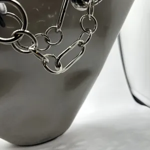 Sono London Tokyo Paris Grey Patent Fan Shaped Chain Shoulder Bag thumbnail 7
