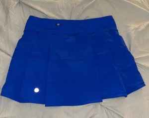 Skirt thumbnail 2