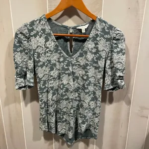 Cute Lucky Brand forest green tattoo floral print puff sleeve v-neck top cotton thumbnail 3