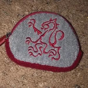 Harry Potter Gryffindor Change Purse thumbnail 2