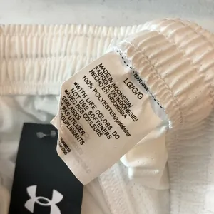 Under Armour Womens UA Accelerate Training Shorts White Size L thumbnail 6