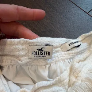 Hollister Tiered White/Cream Pull On Skirt Size Medium C3-004 thumbnail 2