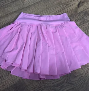 Aerie Pink Pleated Skirt OFFLINE by thumbnail 1