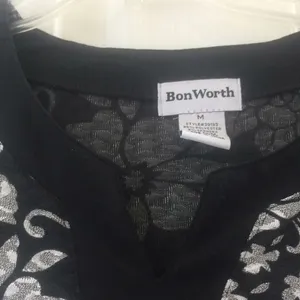 FINAL MARKDOWN 
Ladies’ BonWorth Tunic-style Top (M) thumbnail 4