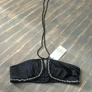 NWT Zara Black Satin‎ Diamond Encrusted Halter Top Size Small thumbnail 4