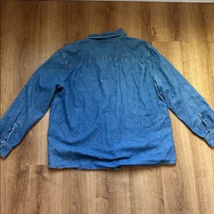 Vintage Cherokee Women’s Blue Lightweight‎ Denim Button Up Shirt thumbnail 7