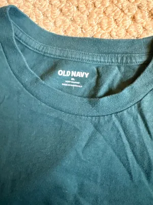 Old Navy graphic Tee thumbnail 3