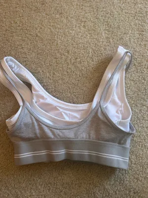 Alo Sports Bra Yoga thumbnail 2