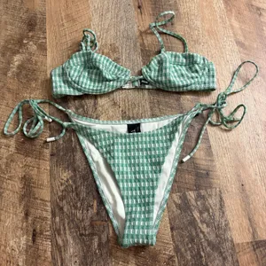 Triangl bikini thumbnail 4
