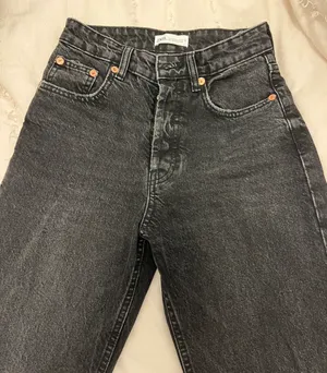 ZARA Jeans thumbnail 3