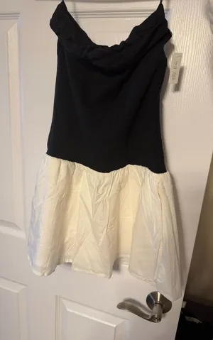Strapless dress thumbnail 1