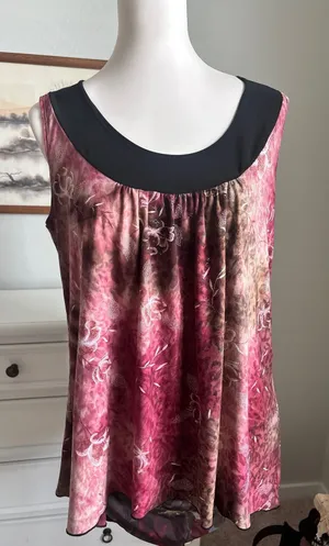 Only 9 Tank‎ Top Women Large Burgundy Excellent Floral Animal Print Shimmer thumbnail 1