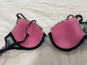 PINK bra thumbnail 2