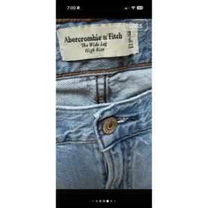 Abercrombie & Fitch High Rise Wide Leg Jeans Medium Wash Size 16 Regular thumbnail 11