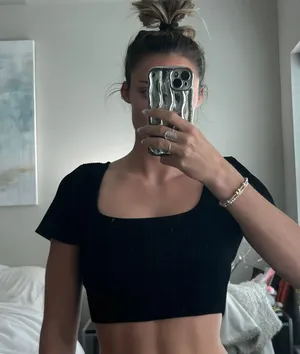 Aritzia Babaton Black Top thumbnail 2
