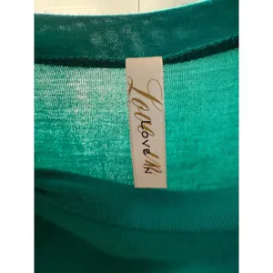 Loved In Green Oversized Sleeves Tunic Women's‎ L Shirt thumbnail 2