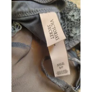 Victoria's Secret Lace Bralette Women Small Bra Front Close Racerback Gray Flirt thumbnail 2
