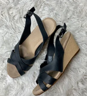 UGG Kenedy Sandals thumbnail 1
