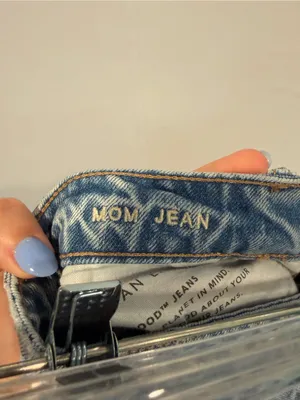 American Eagle Outfitters Mom Jean Women's Light Blue‎ High-Rise Straight Jeans thumbnail 3