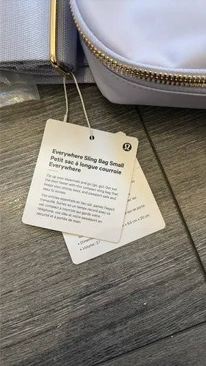Lululemon Bag Everywhere Belt thumbnail 2