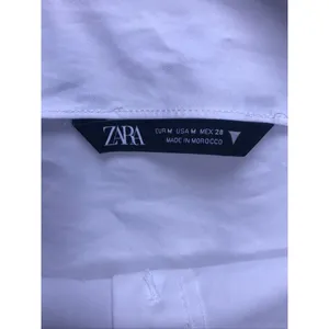 Zara Poplin Button Down Shirt Womens Medium‎ White Long Sleeve Pocket thumbnail 2