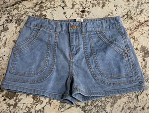 Lux Women’s Size 2 Jean Shorts thumbnail 1