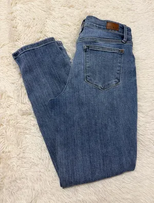 Judy Blue Boyfriend Fit Jeans thumbnail 1