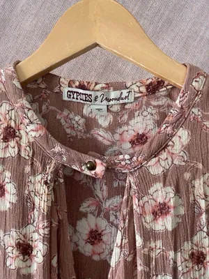 Gypsies & Moondust Floral Crinkle Sleeveless V-Neck Tank Top Brown Pink Large thumbnail 8