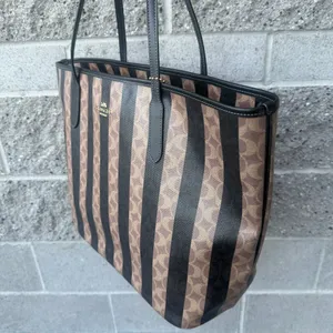 coach Large City Tote Bag In Signature Canvas With Stripe cbi03 thumbnail 3