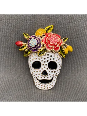Halloween Skull with Wreath Enamel Brooch Gold and Coral thumbnail 2