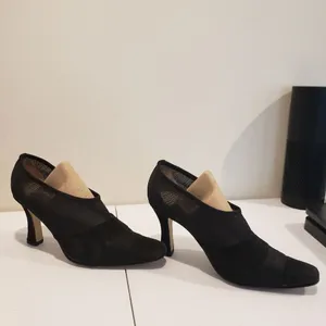 VTG Bisou Bisou Black Pumps Size 6 thumbnail 3