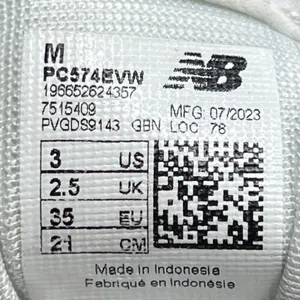 New Balance 574 Classic Grey White Suede Mesh Sneakers PC574EVW Womens 3 thumbnail 2