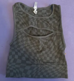 NIKIBIKI Green Tank Cropped thumbnail 1