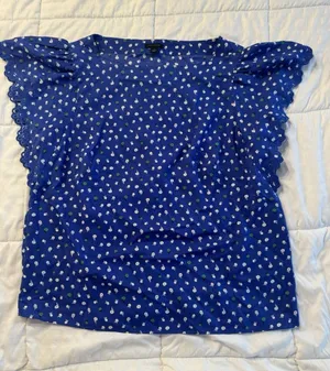 Ann Taylor Blue Floral Top Ruffled Short Sleeve Women's Small Office Spring thumbnail 1