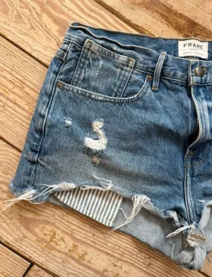 Frame Denim Le Stevie Shorts size 29 thumbnail 1