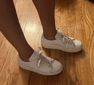 White color Genuine leather women sneaker thumbnail 5