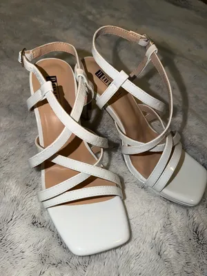 IDIFU White Patent Strappy Square thumbnail 4